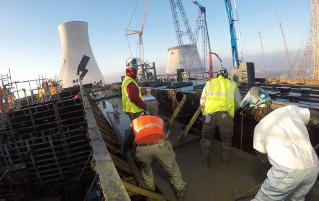 Vogtle_turbine_table_pouring_(Georgia_Power)_460